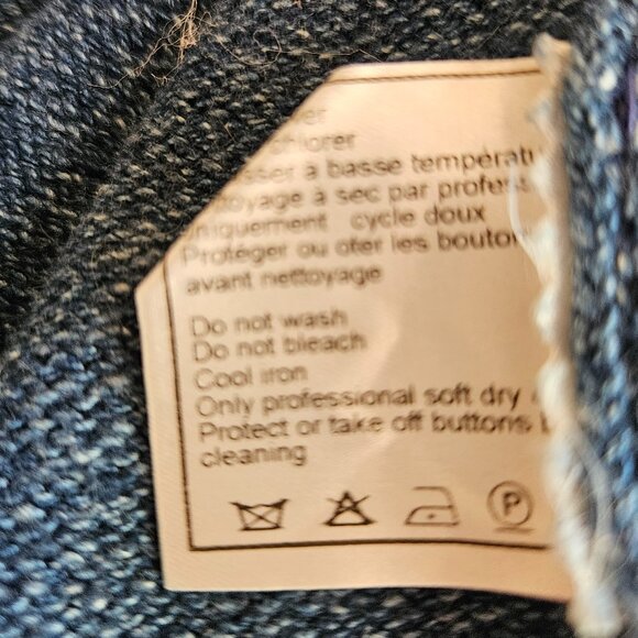 Classic Vintage Chanel Sweater Set - Picture 11 of 12